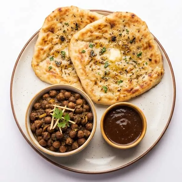 Amritsari Kulcha with Pindi Chole & Imli Chutney